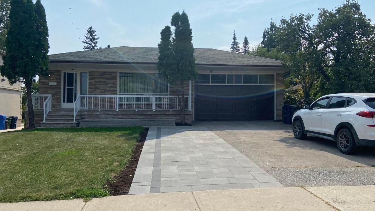 Spectacular 3 Bedroom 2 Wr House - Close To Airport Toronto Exterior photo